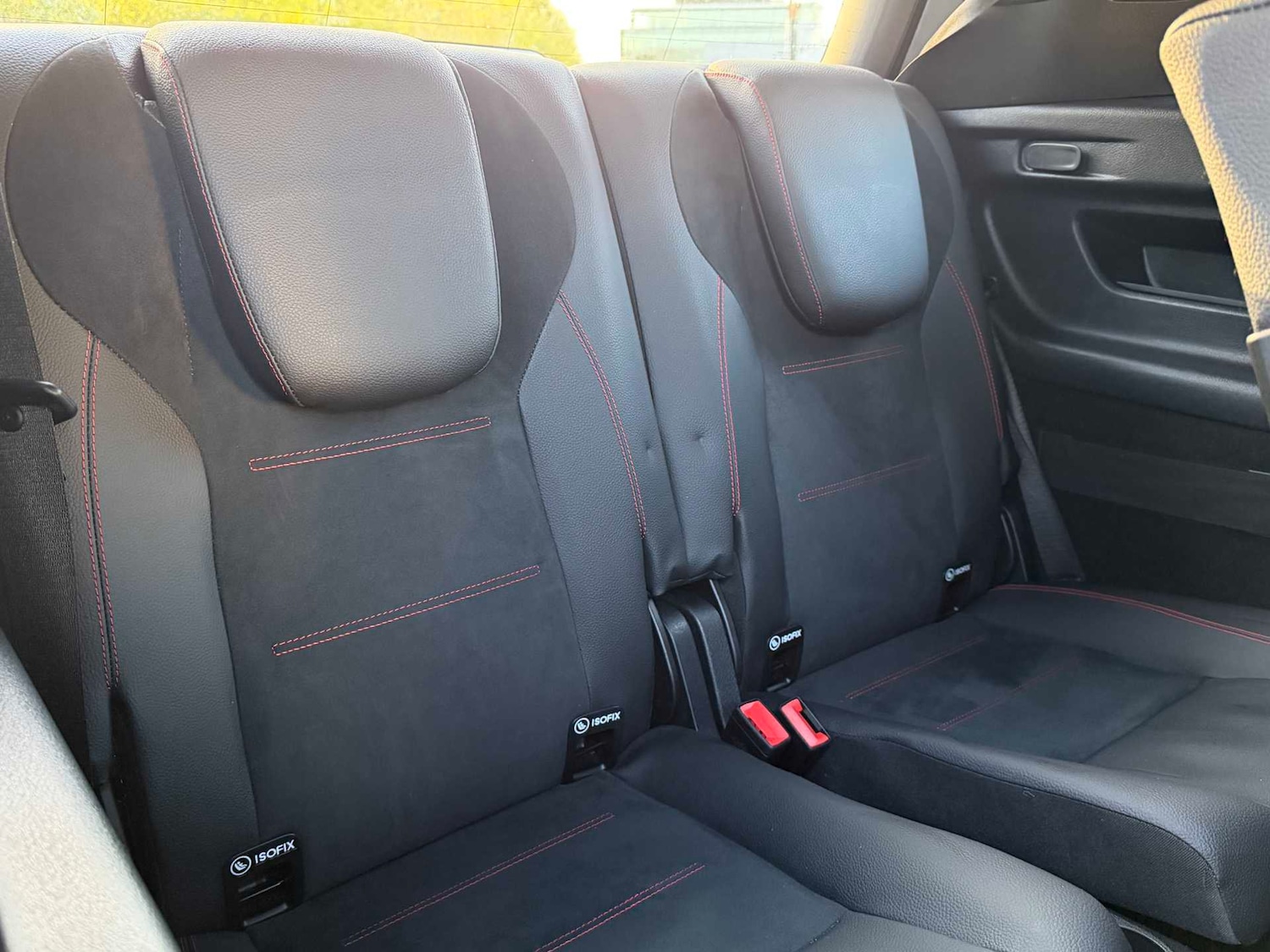 Used Mercedes-Benz GLB 2024 for sale - 76501789: Photo 35