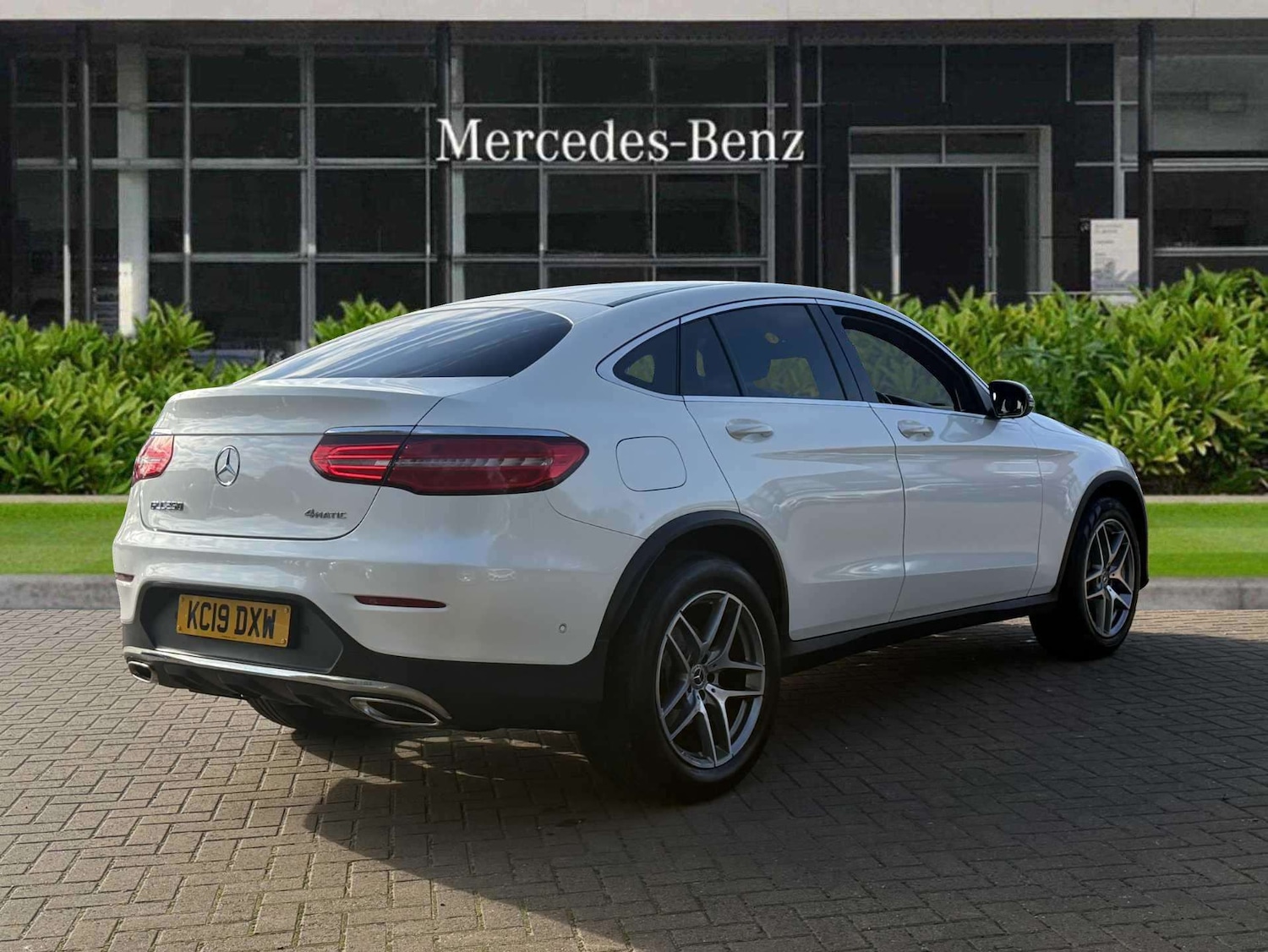 Used Mercedes-Benz GLC 2019 for sale - 76113315: Photo 12