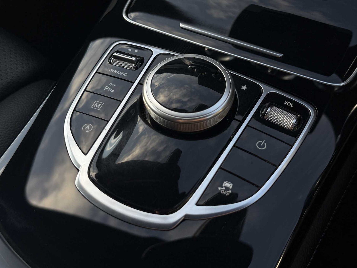 Used Mercedes-Benz GLC 2019 for sale - 76113315: Photo 28