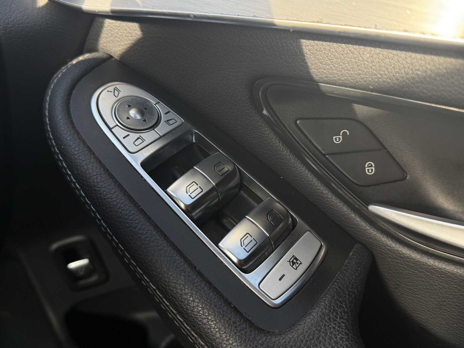 Used Mercedes-Benz GLC 2019 for sale - 76113315: Photo 33