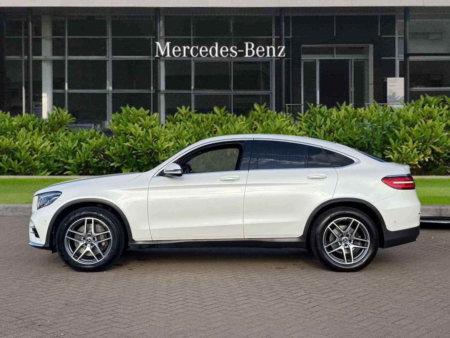 Used Mercedes-Benz GLC 2019 for sale - 76113315: Photo 8