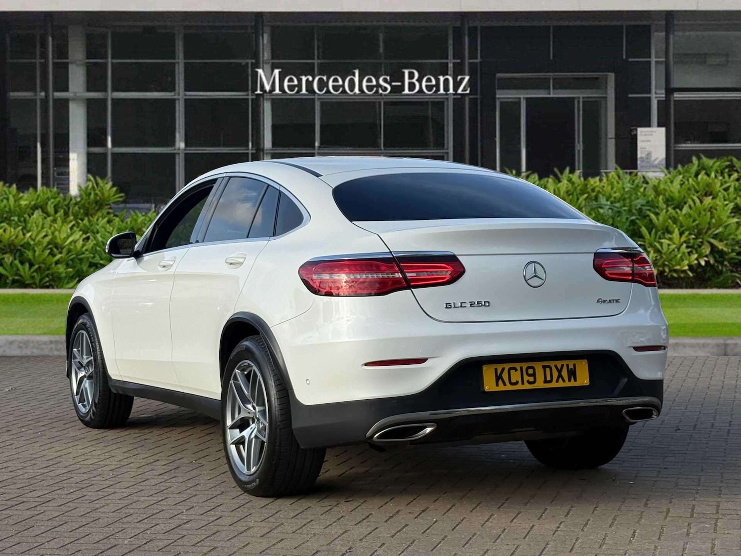Used Mercedes-Benz GLC 2019 for sale - 76113315: Photo 9