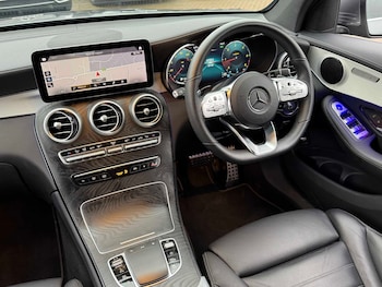 Used Mercedes-Benz GLC 2022 for sale - 77206406: Photo