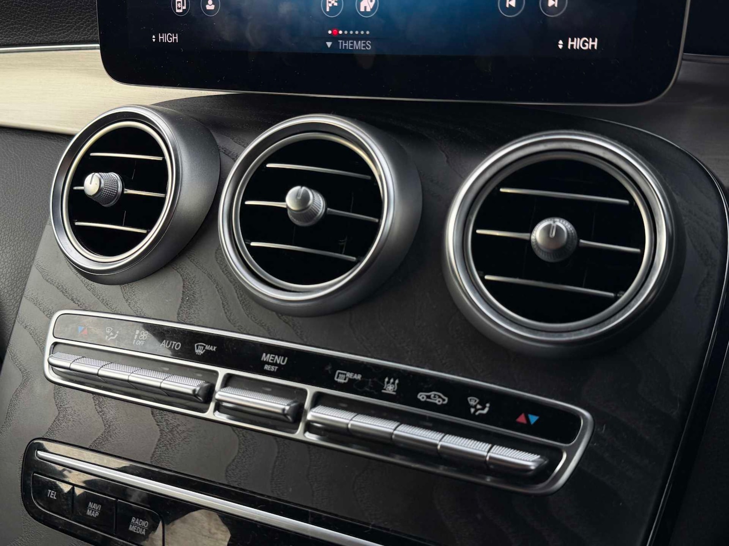 Used Mercedes-Benz GLC 2021 for sale - 77112242: Photo 28