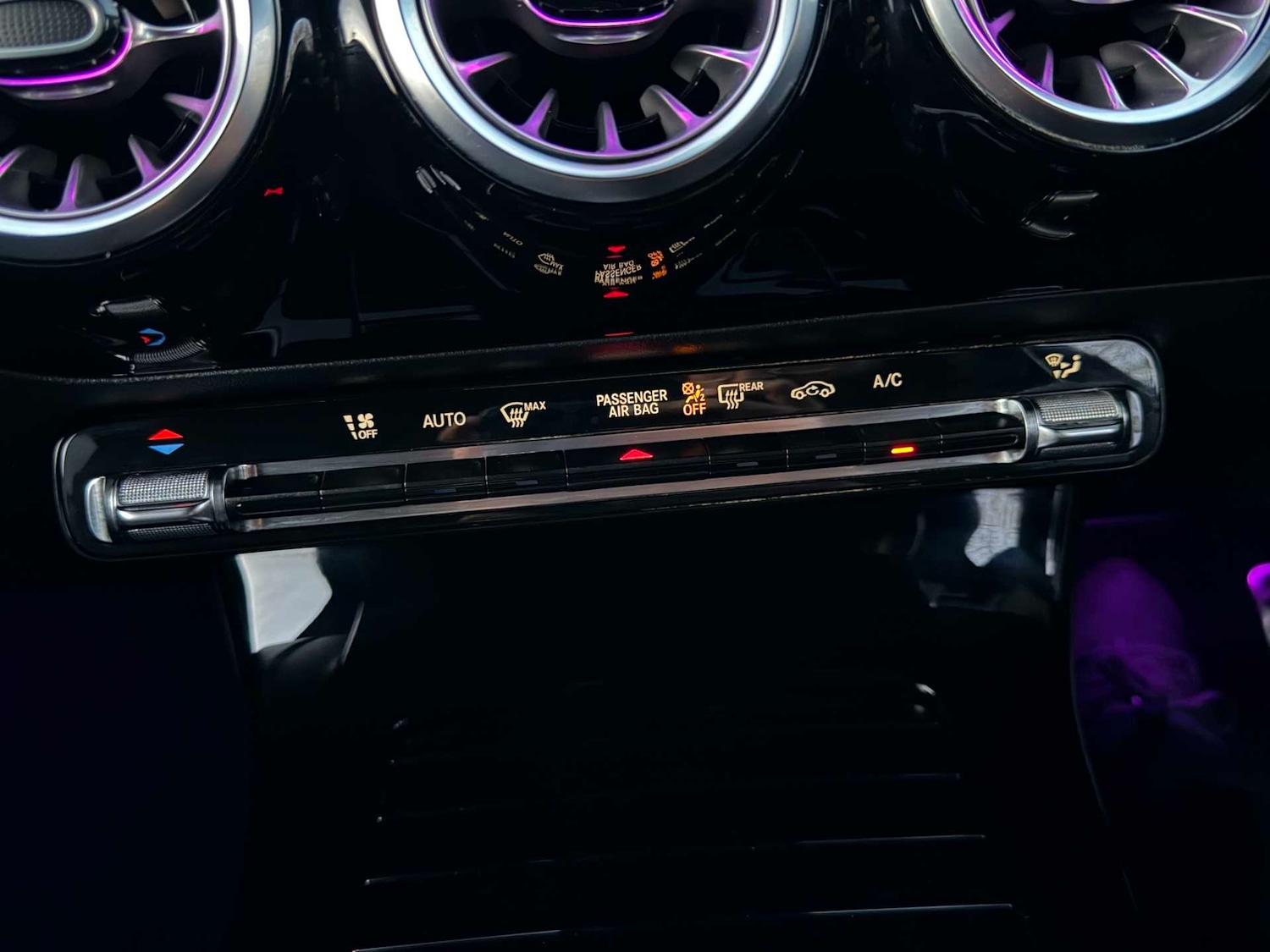 Used Mercedes-Benz CLA 2024 for sale - 76610645: Photo 29