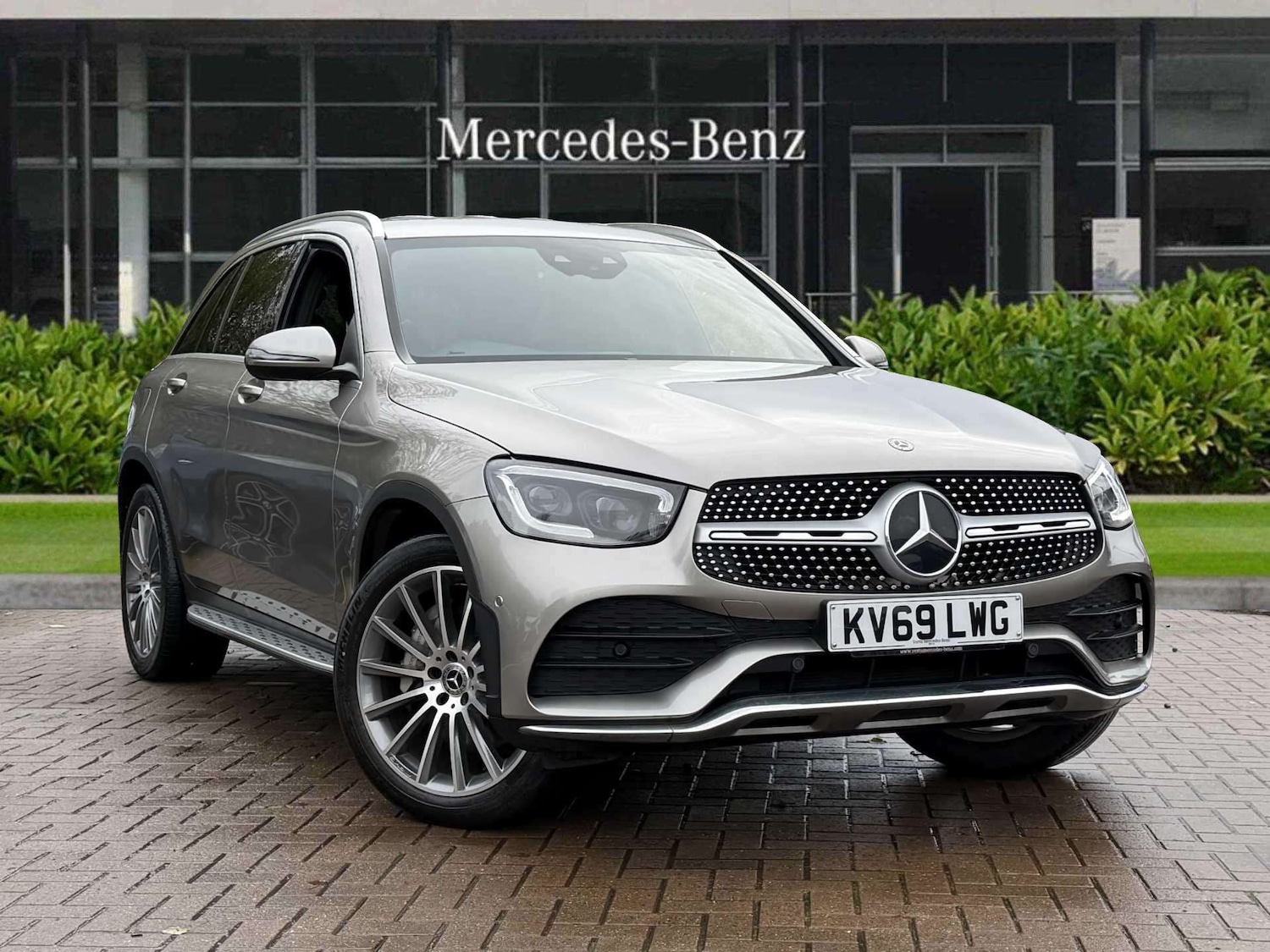 Used Mercedes-Benz GLC 2019 for sale - 76564567: Photo 1