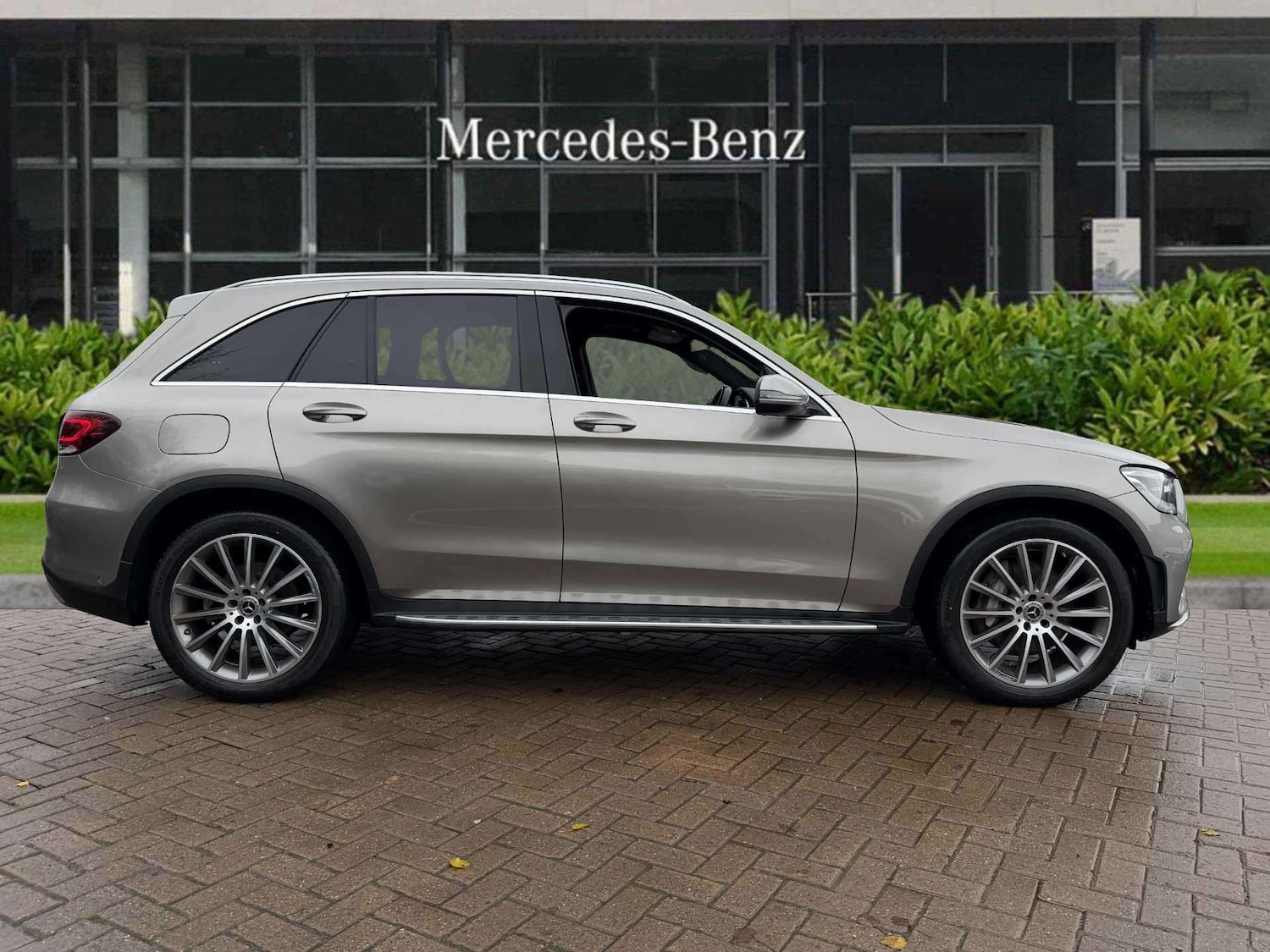 Used Mercedes-Benz GLC 2019 for sale - 76564567: Photo 14