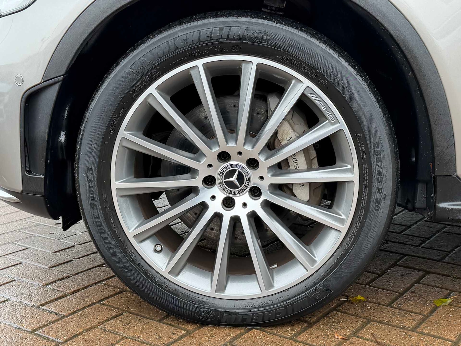 Used Mercedes-Benz GLC 2019 for sale - 76564567: Photo 18