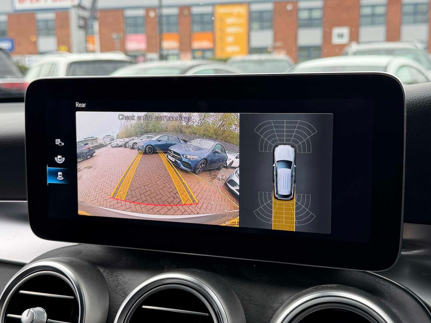 Used Mercedes-Benz GLC 2019 for sale - 76564567: Photo 27