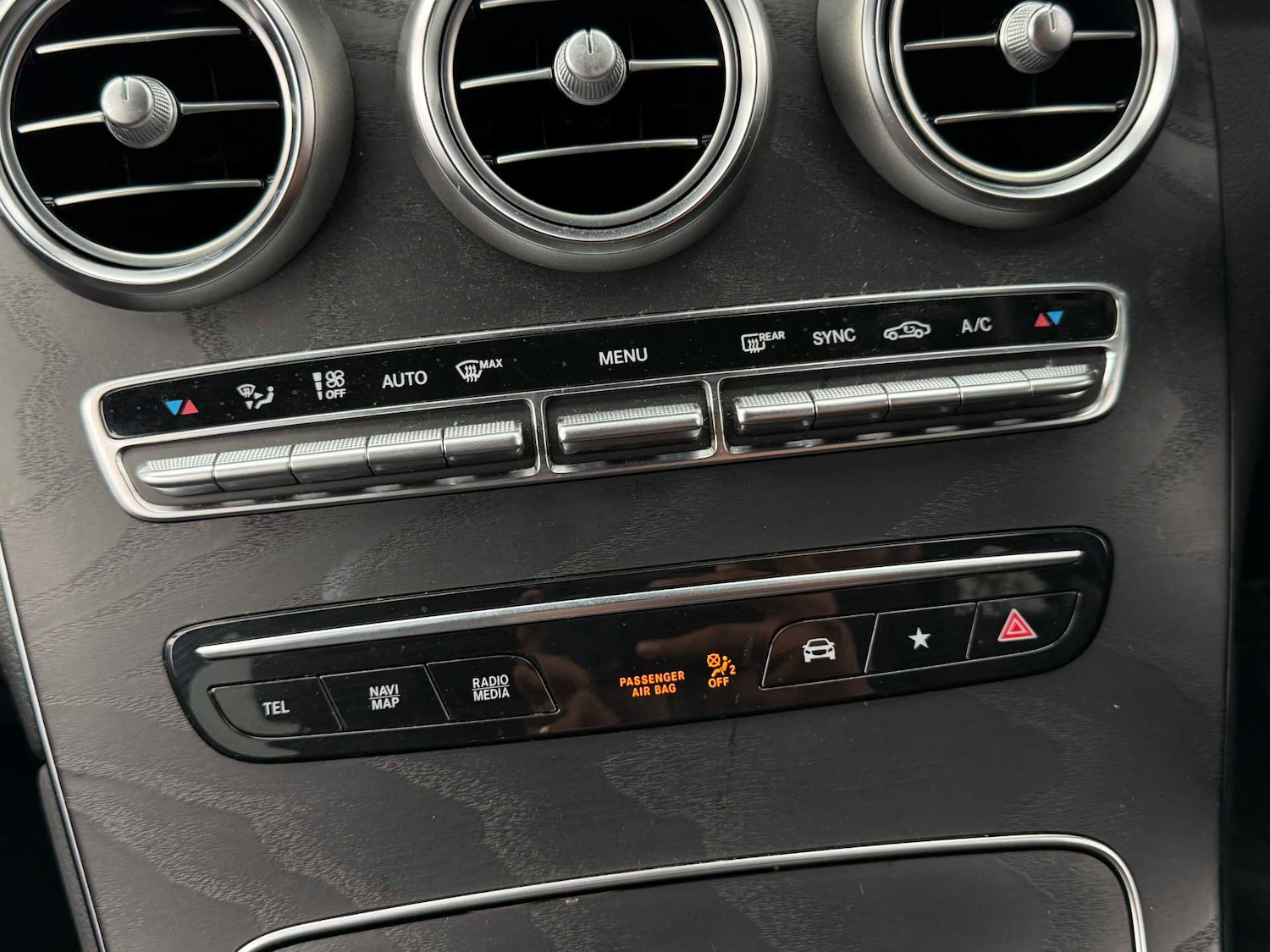 Used Mercedes-Benz GLC 2019 for sale - 76564567: Photo 29