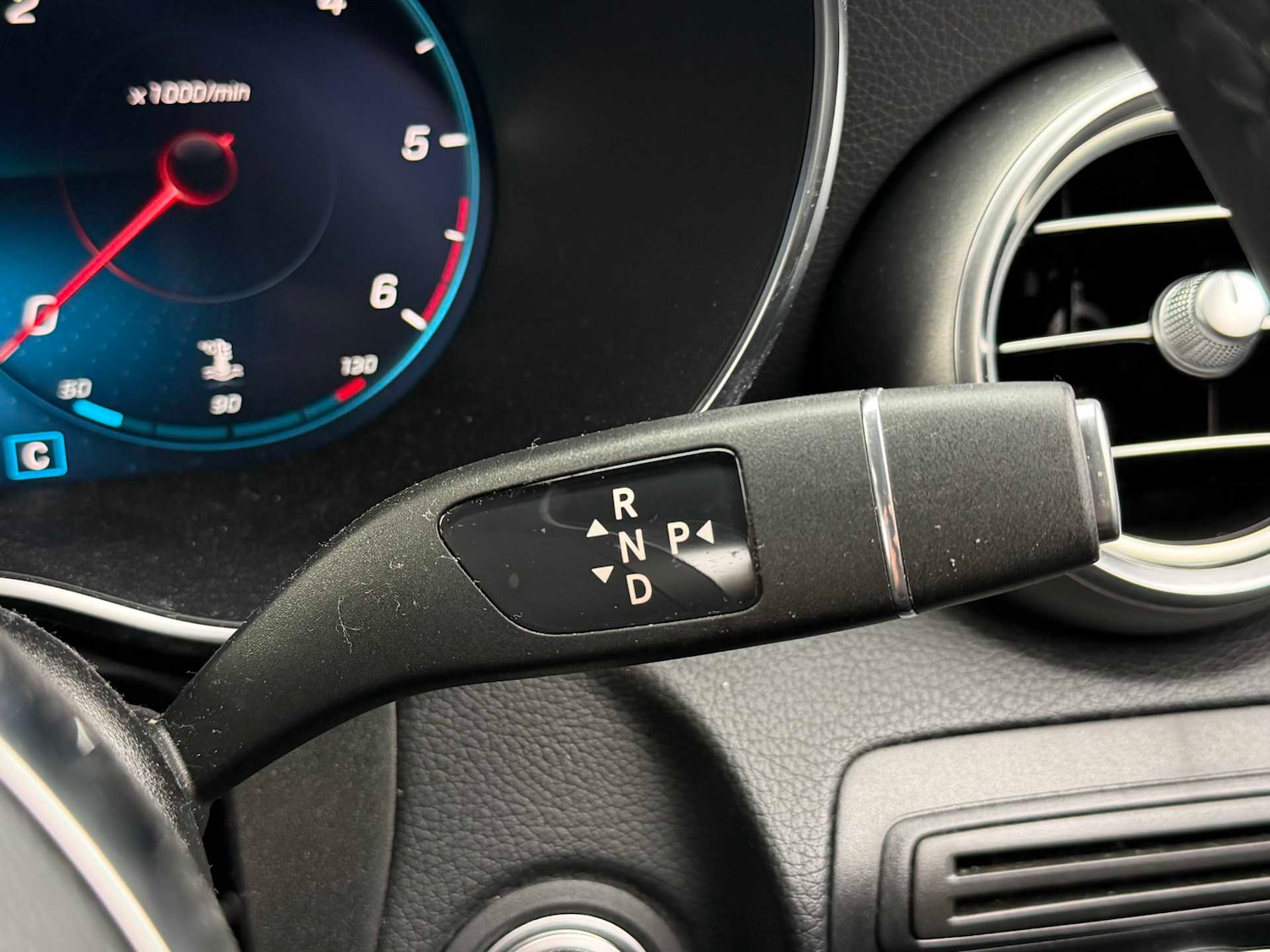 Used Mercedes-Benz GLC 2019 for sale - 76564567: Photo 33