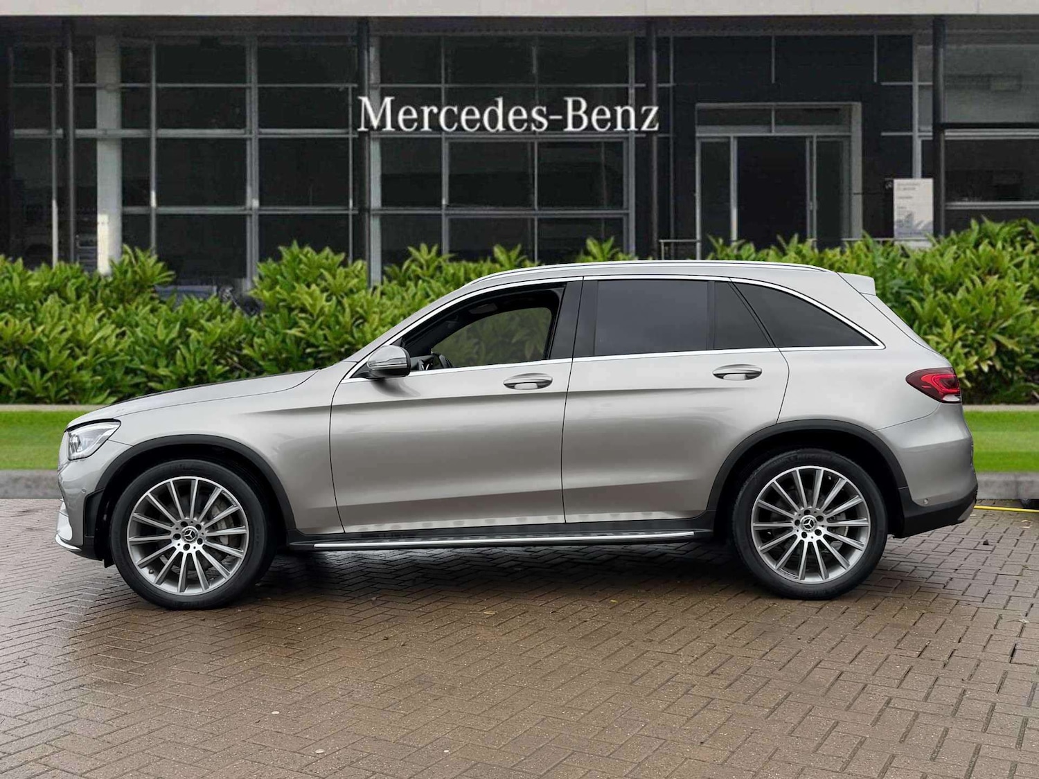 Used Mercedes-Benz GLC 2019 for sale - 76564567: Photo 8