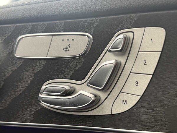 Used Mercedes-Benz GLC 2021 for sale - 76205185: Photo 31