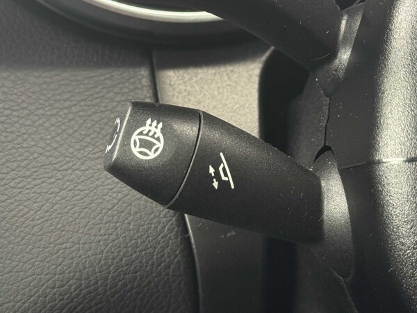 Used Mercedes-Benz GLC 2021 for sale - 76205185: Photo 33