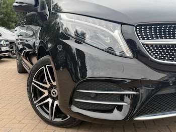Used Mercedes-Benz V-Class 2023 for sale - 75366477: Photo