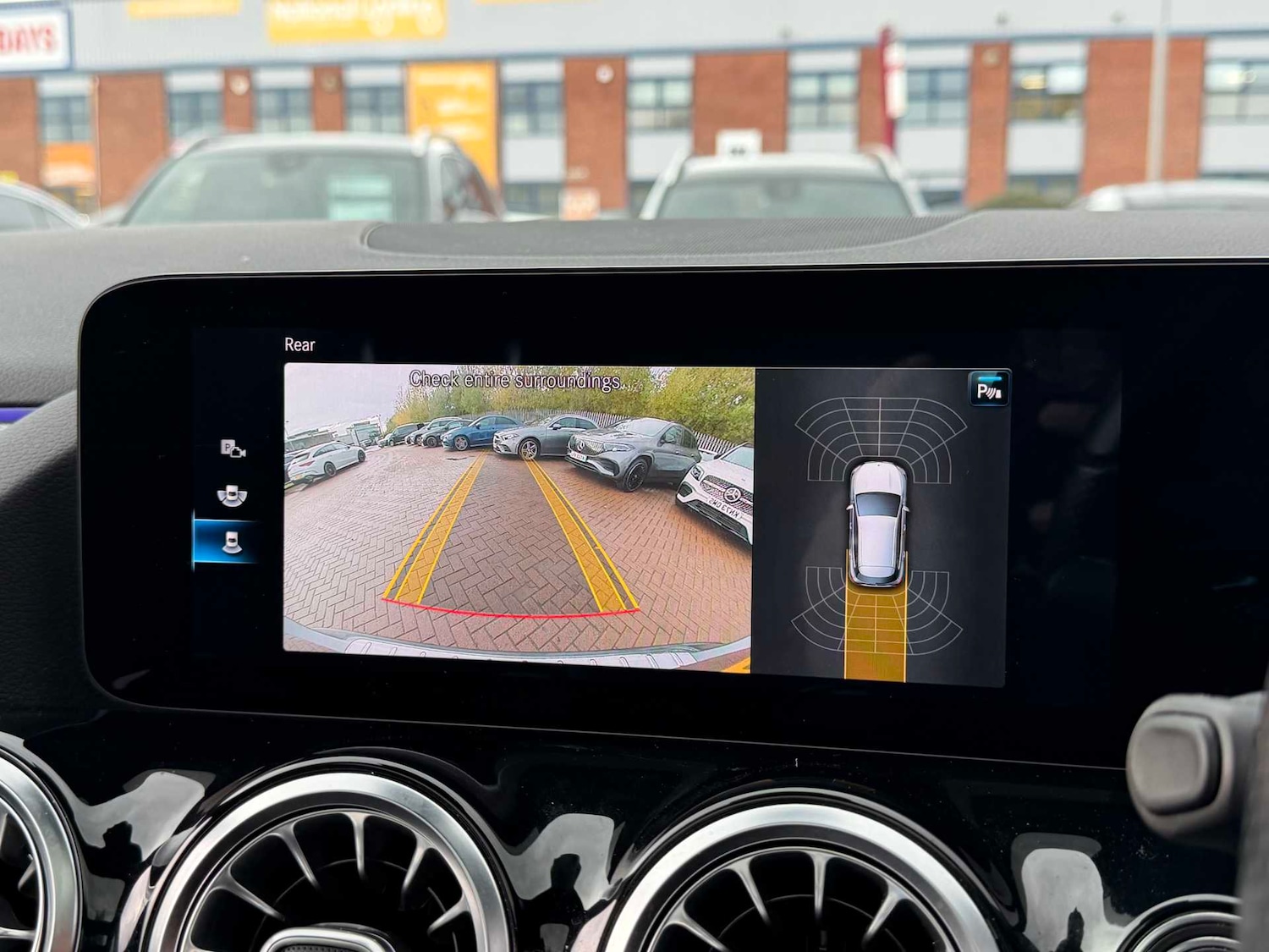 Used Mercedes-Benz GLA 2020 for sale - 76373662: Photo 27