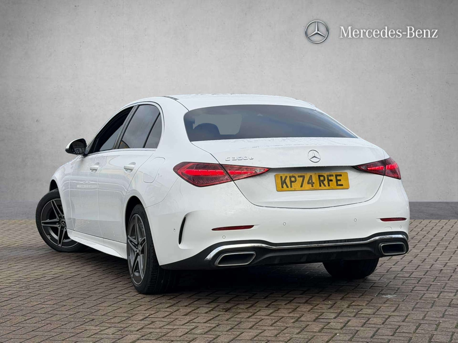 Used Mercedes-Benz C Class 2024 for sale - 78037450: Photo 2