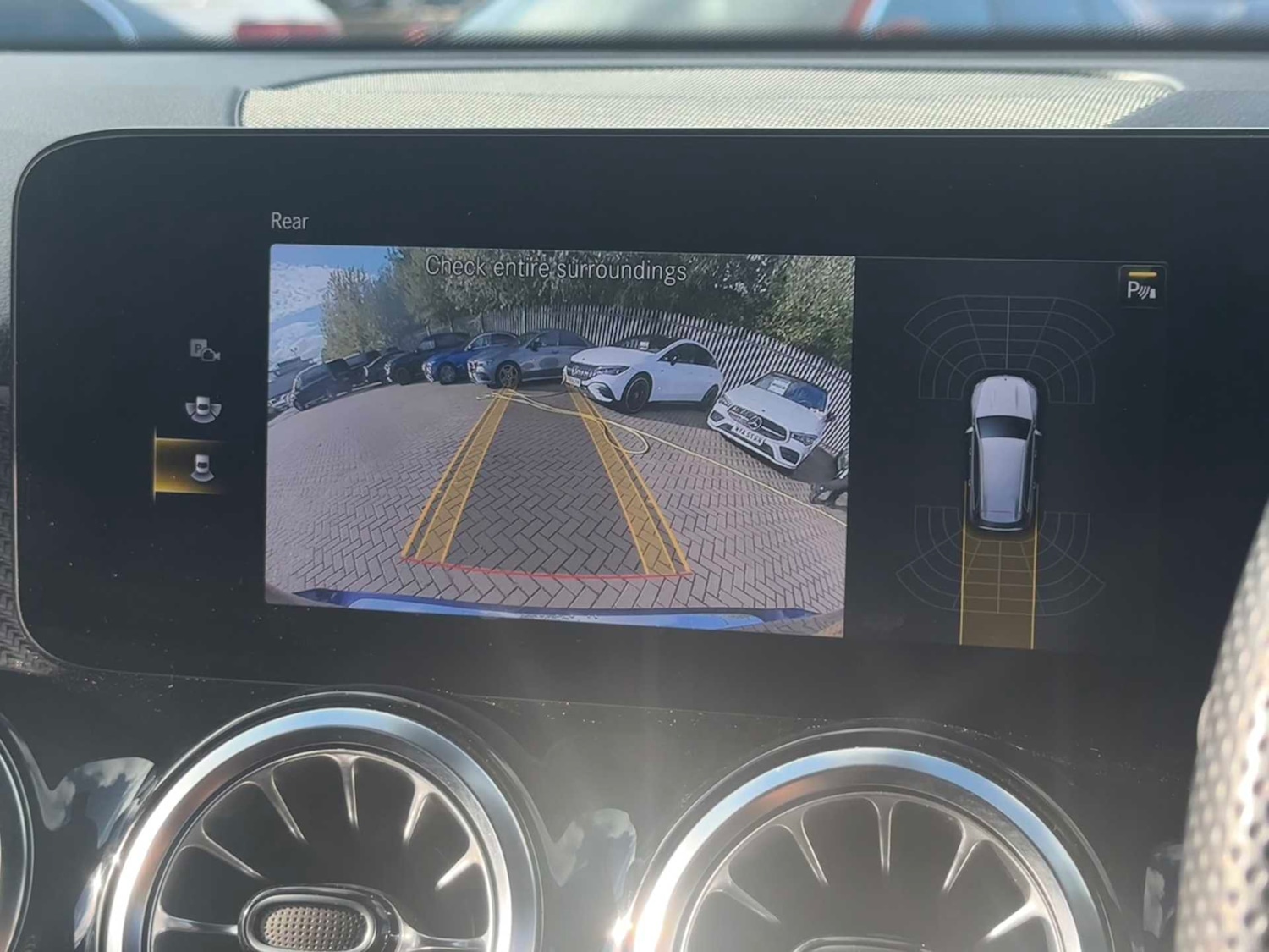 Used Mercedes-Benz GLB 2023 for sale - 76362588: Photo 27