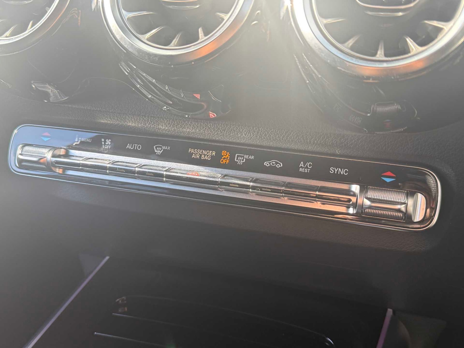 Used Mercedes-Benz GLB 2023 for sale - 76362588: Photo 29