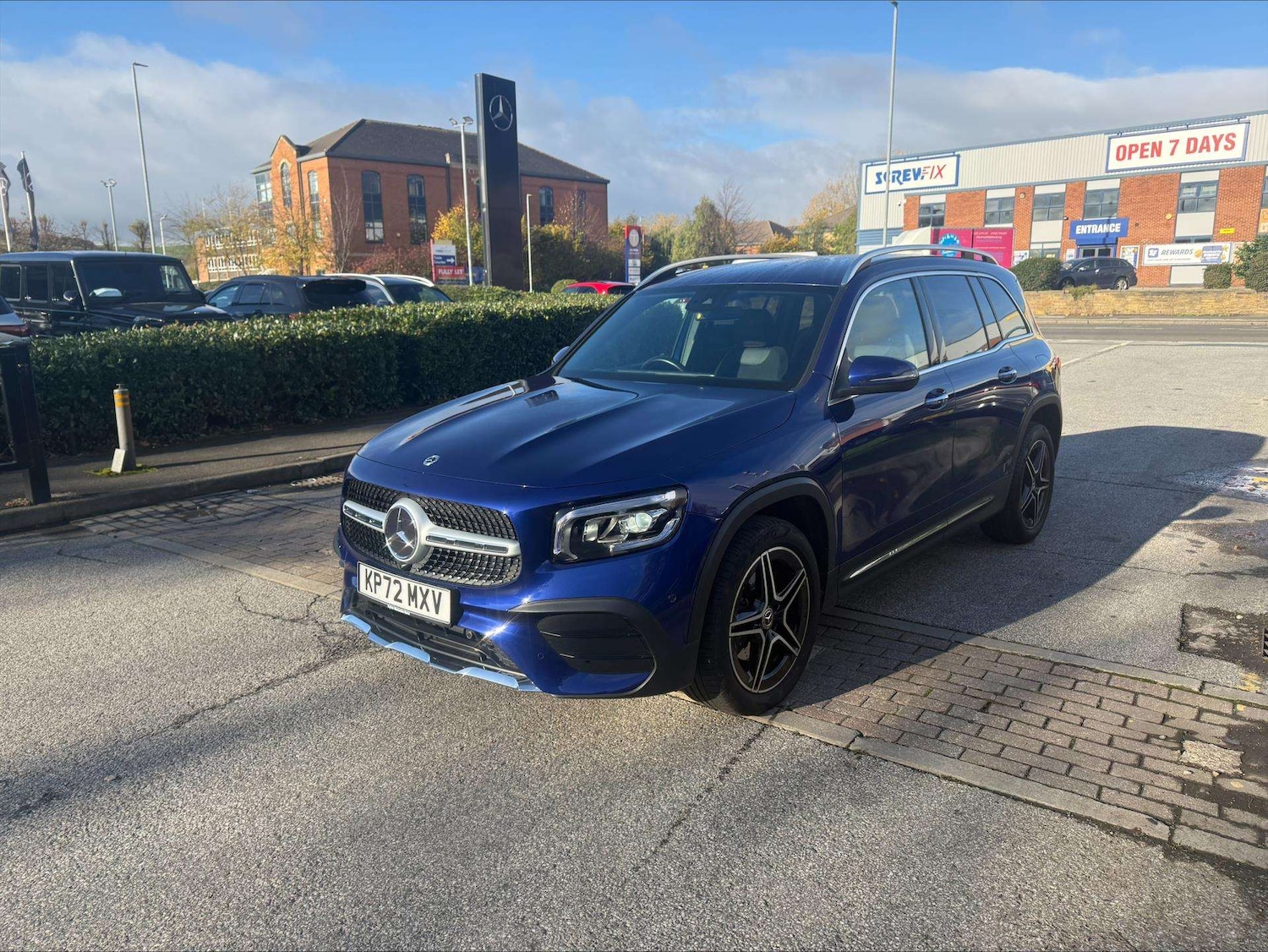 Used Mercedes-Benz GLB 2023 for sale - 76362588: Photo 3