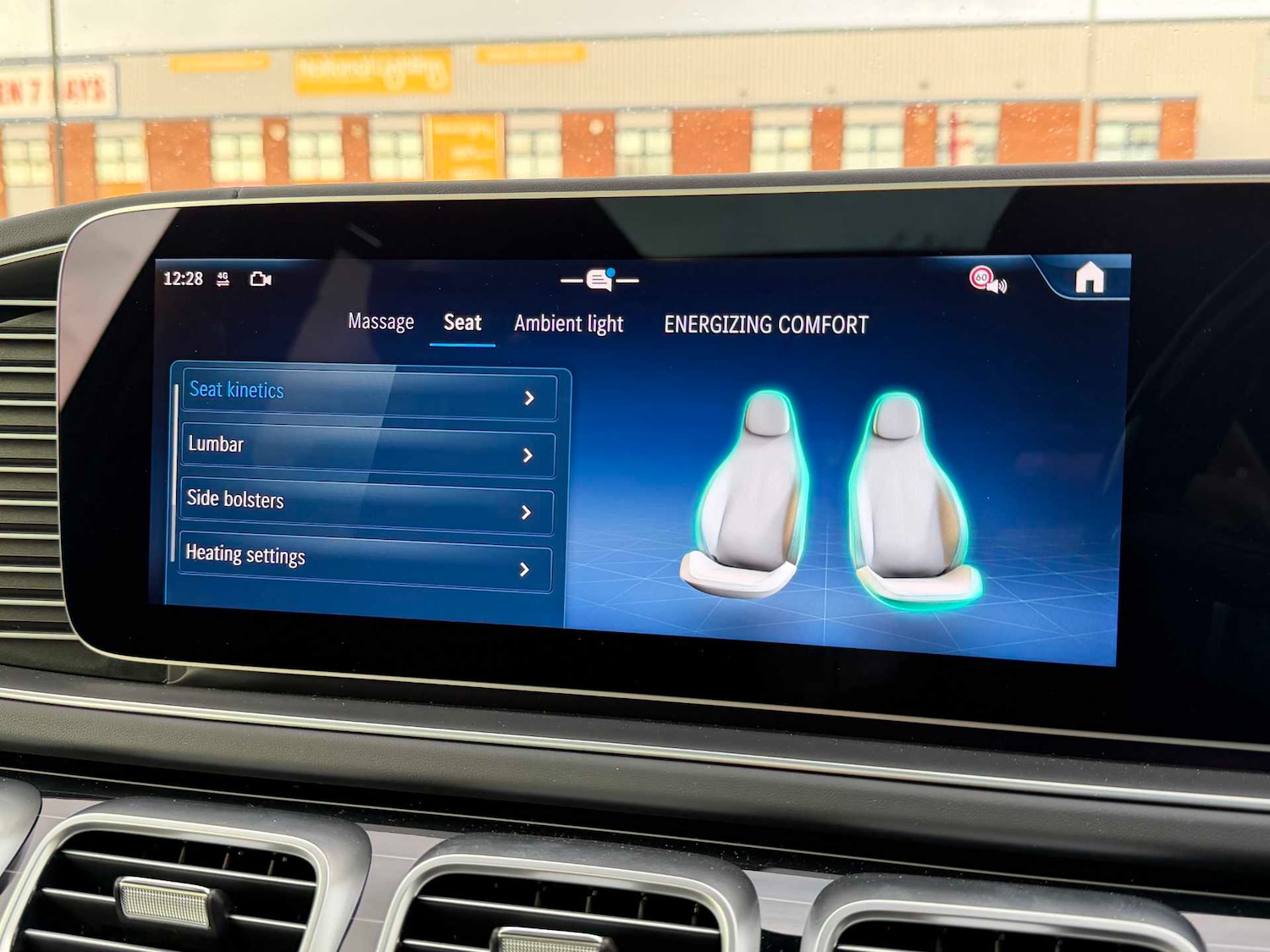 Used Mercedes-Benz GLS 2025 for sale - 76902271: Photo 21