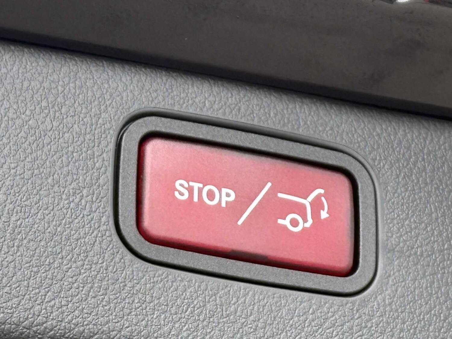 Used Mercedes-Benz C Class 2025 for sale - 77577405: Photo 14