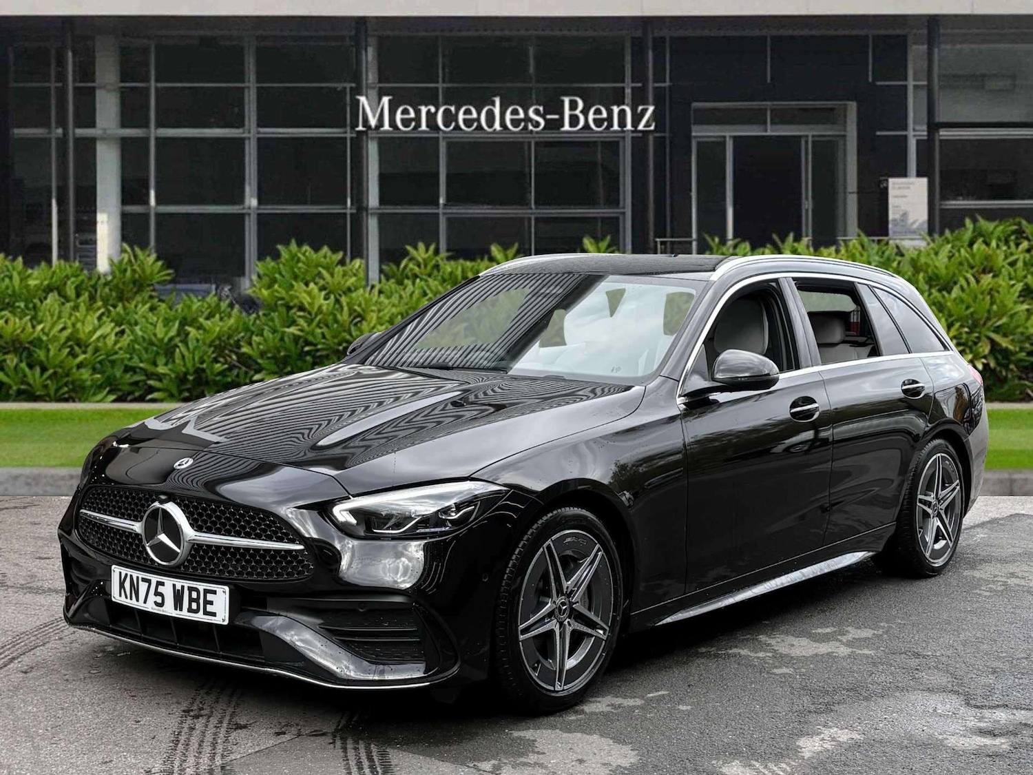 Used Mercedes-Benz C Class 2025 for sale - 77577405: Photo 3