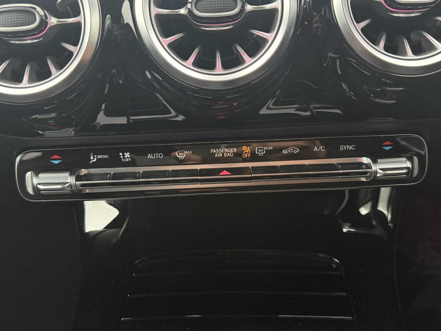 Used Mercedes-Benz A-Class 2023 for sale - 76141604: Photo 30