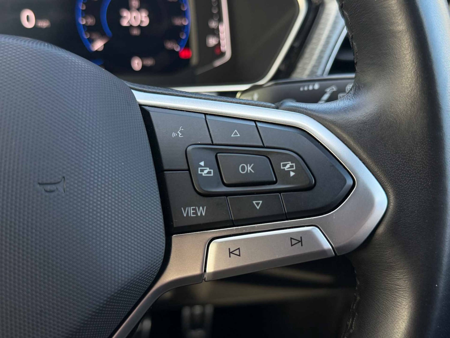 Used Volkswagen T-Cross 2023 for sale - 77294300: Photo 31