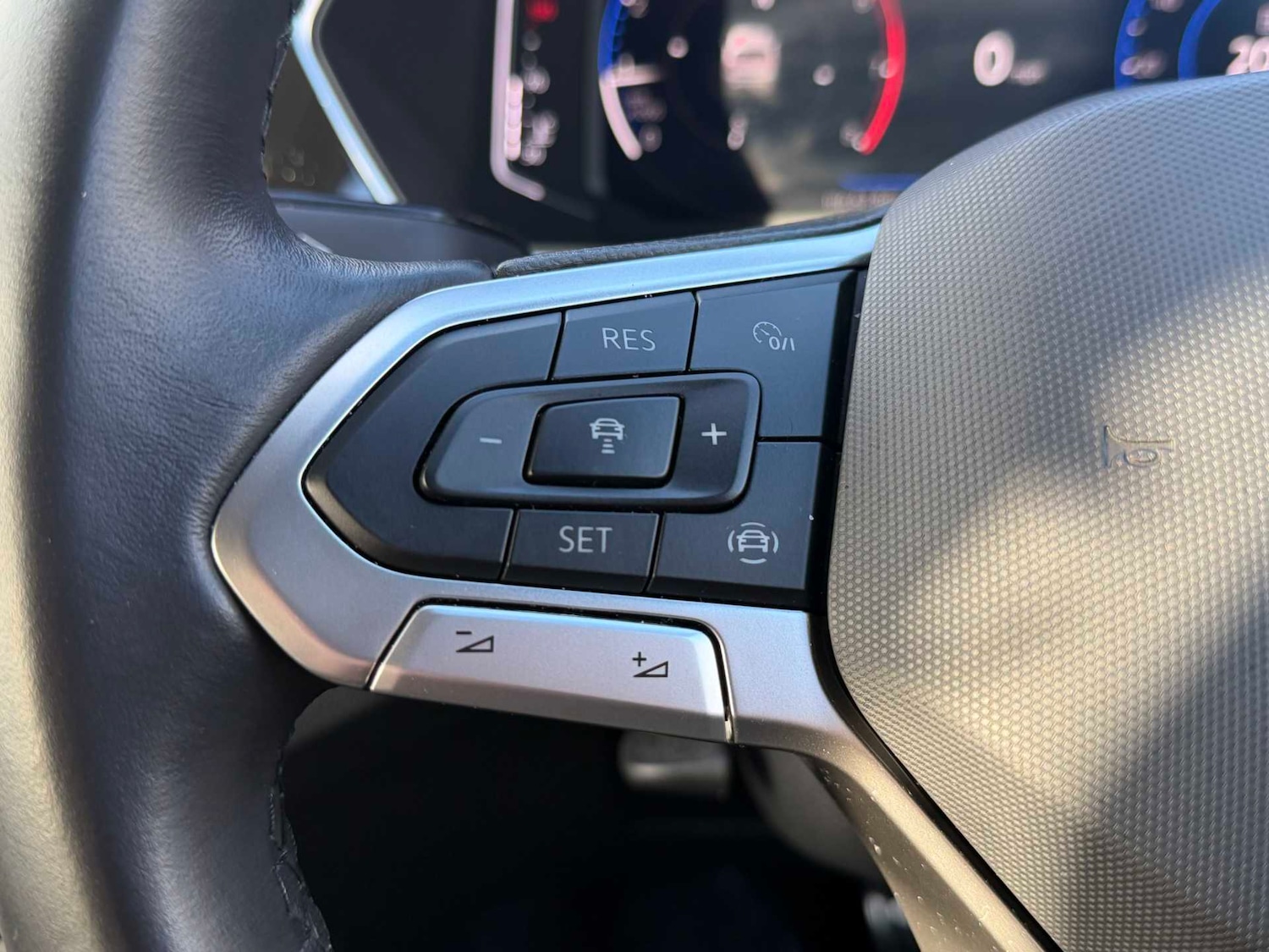 Used Volkswagen T-Cross 2023 for sale - 77294300: Photo 32