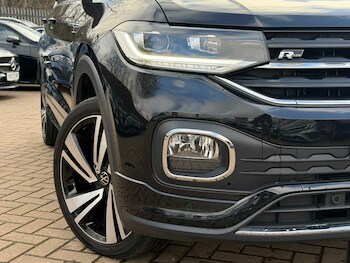 Used Volkswagen T-Cross 2023 for sale - 77294300: Photo