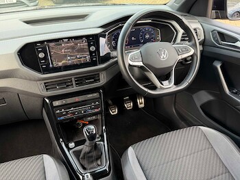 Used Volkswagen T-Cross 2023 for sale - 77294300: Photo