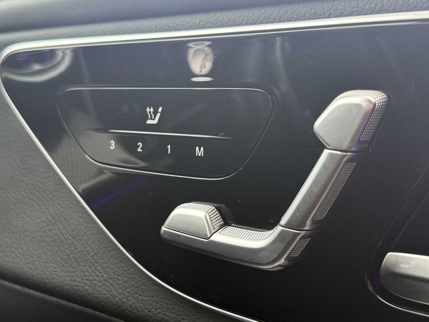 Used Mercedes-Benz GLC 2024 for sale - 76156301: Photo 32