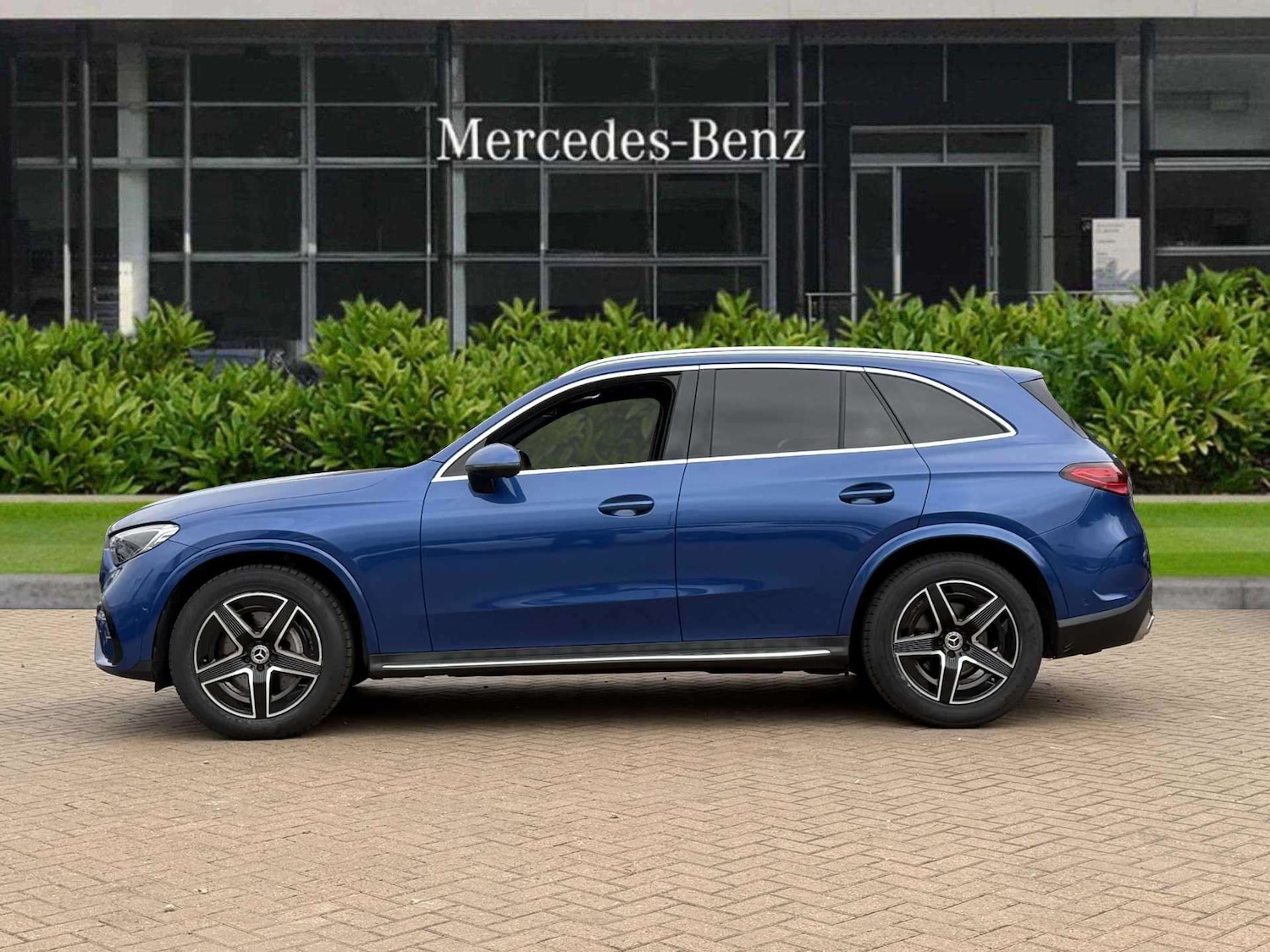 Used Mercedes-Benz GLC 2024 for sale - 76156301: Photo 8