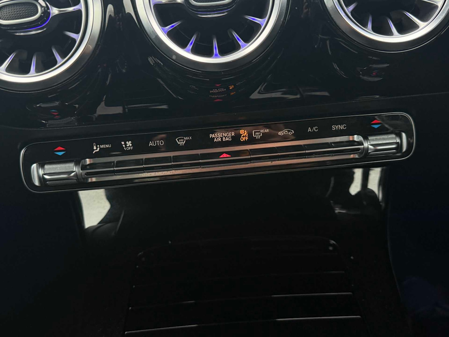 Used Mercedes-Benz CLA 2023 for sale - 77698710: Photo 29