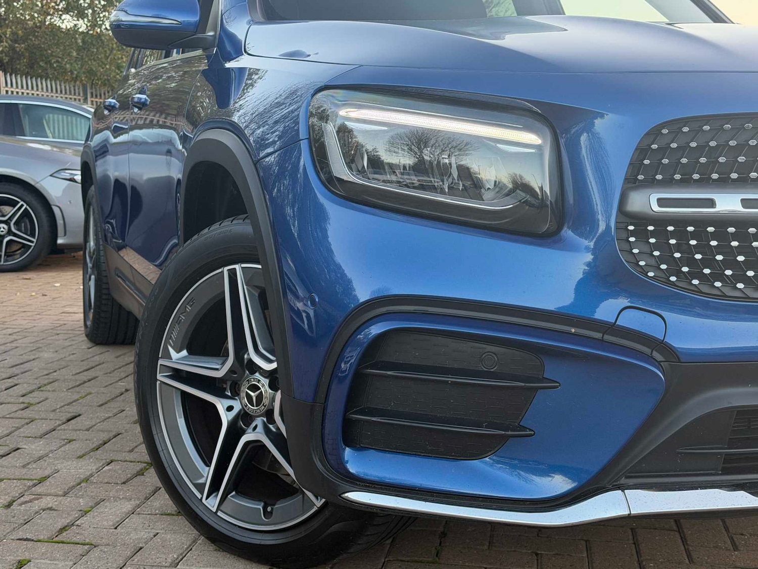 Used Mercedes-Benz GLB 2024 for sale - 76501827: Photo 3