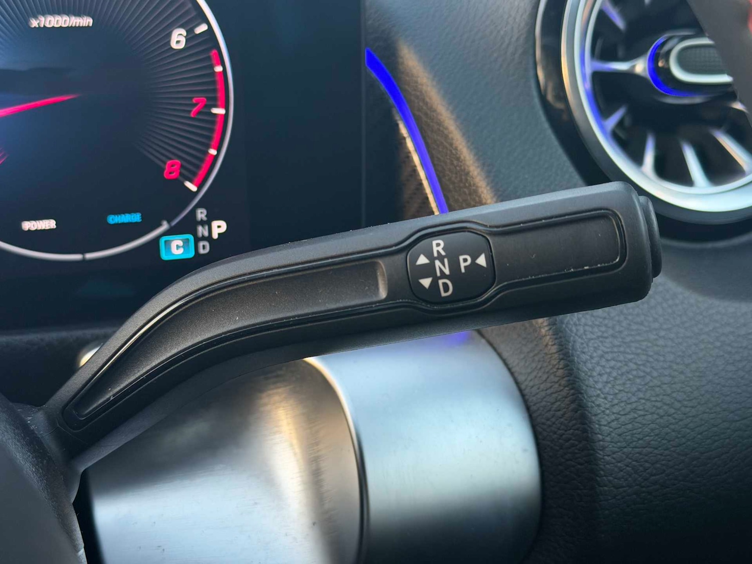 Used Mercedes-Benz GLB 2024 for sale - 76501827: Photo 32