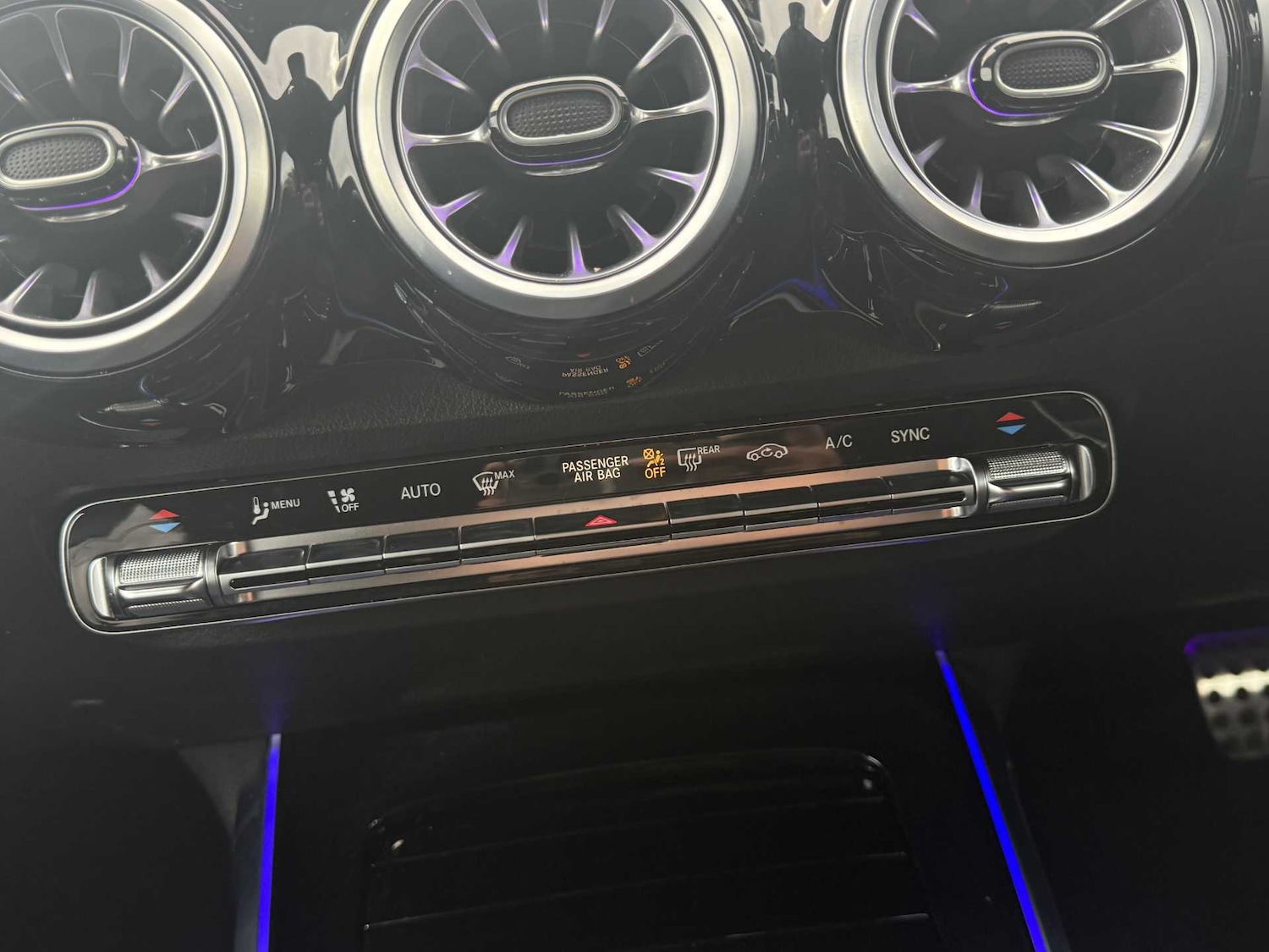 Used Mercedes-Benz GLB 2022 for sale - 76262354: Photo 29