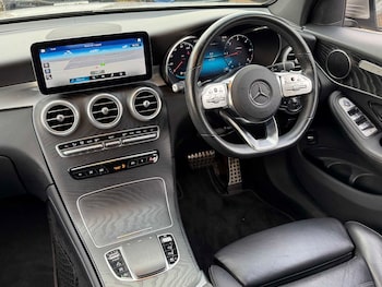 Used Mercedes-Benz GLC 2020 for sale - 76401377: Photo