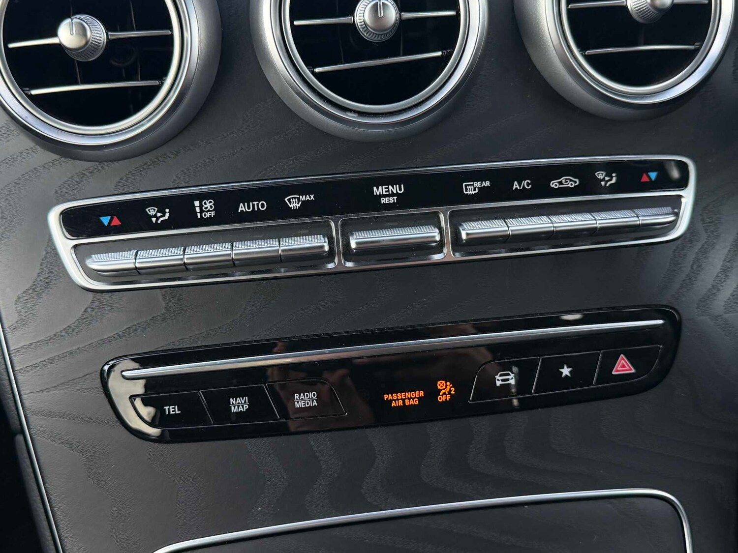 Used Mercedes-Benz GLC 2022 for sale - 77943157: Photo 32