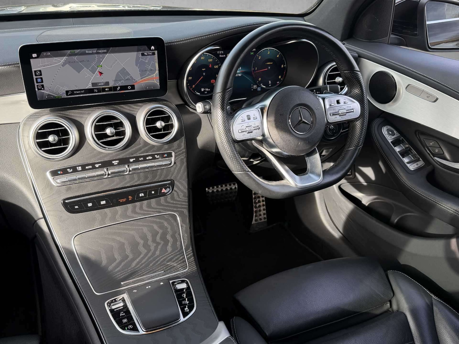 Used Mercedes-Benz GLC 2022 for sale - 77943157: Photo 4