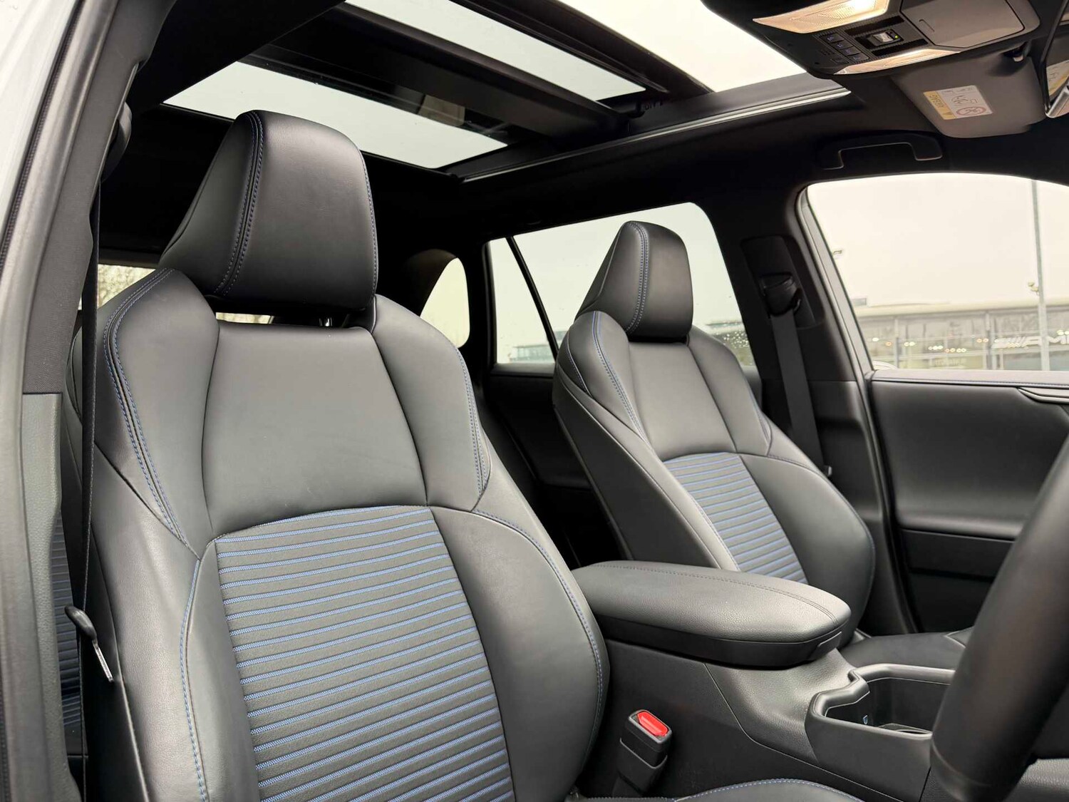 Used Toyota RAV4 2022 for sale - 77361396: Photo 35