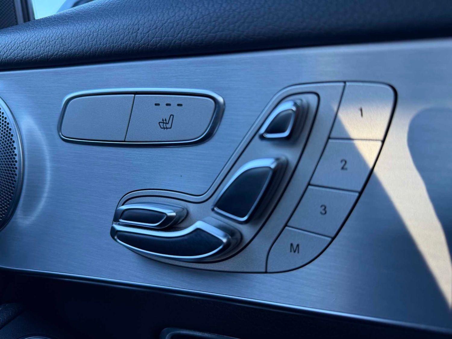 Used Mercedes-Benz GLC 2016 for sale - 77321752: Photo 31