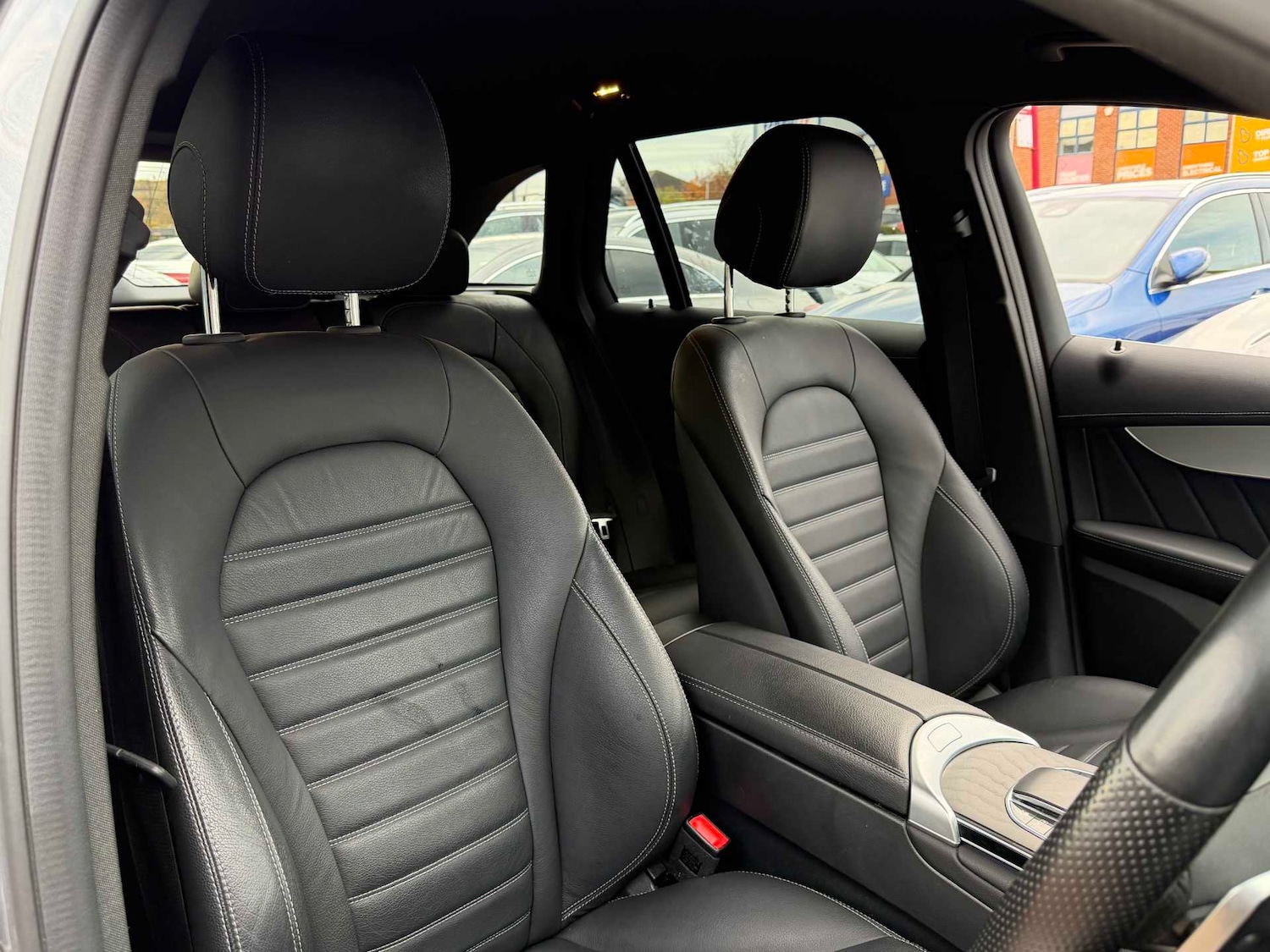 Used Mercedes-Benz GLC 2022 for sale - 77103170: Photo 34