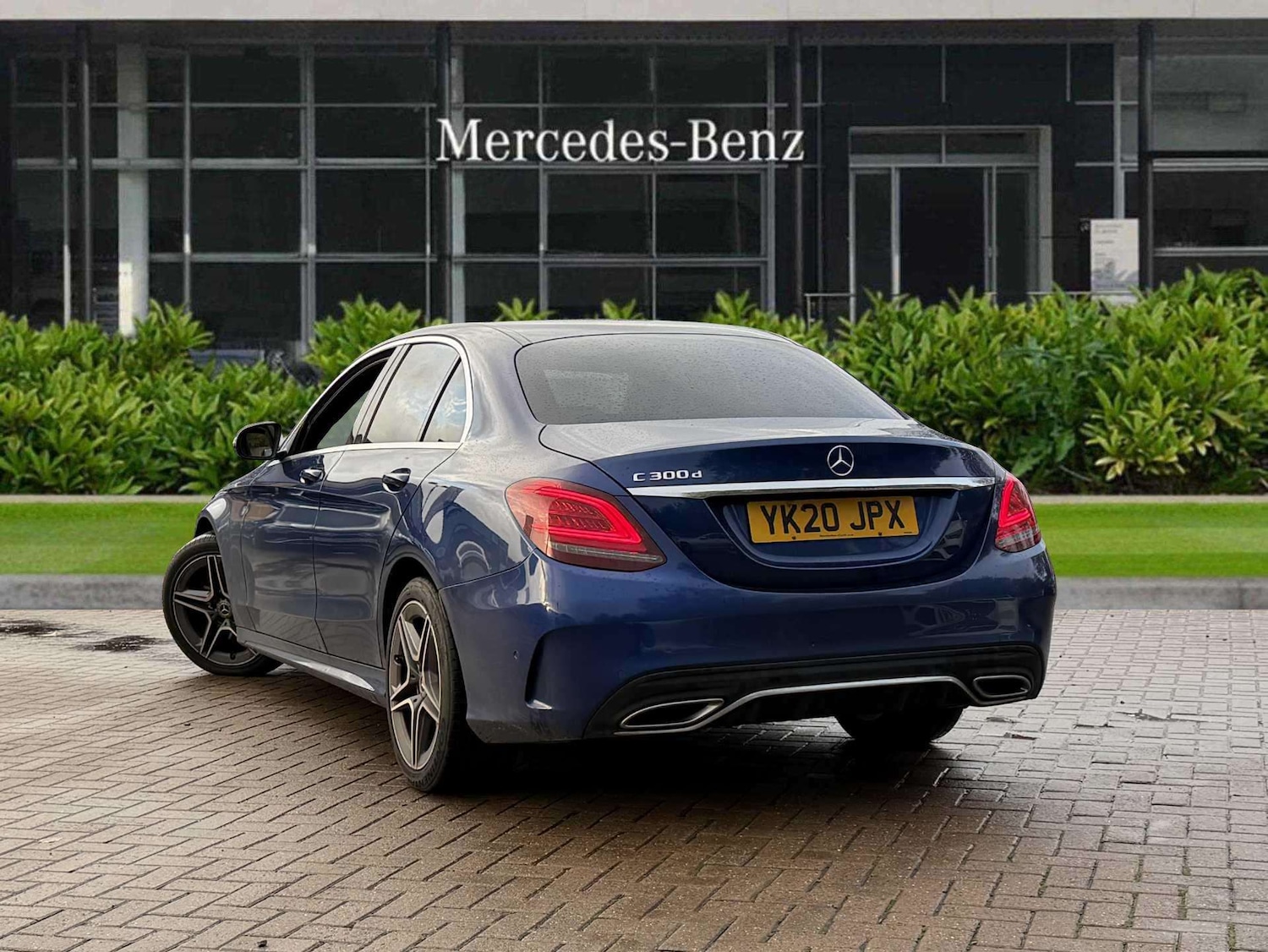 Used Mercedes-Benz C Class 2020 for sale - 76421078: Photo 2