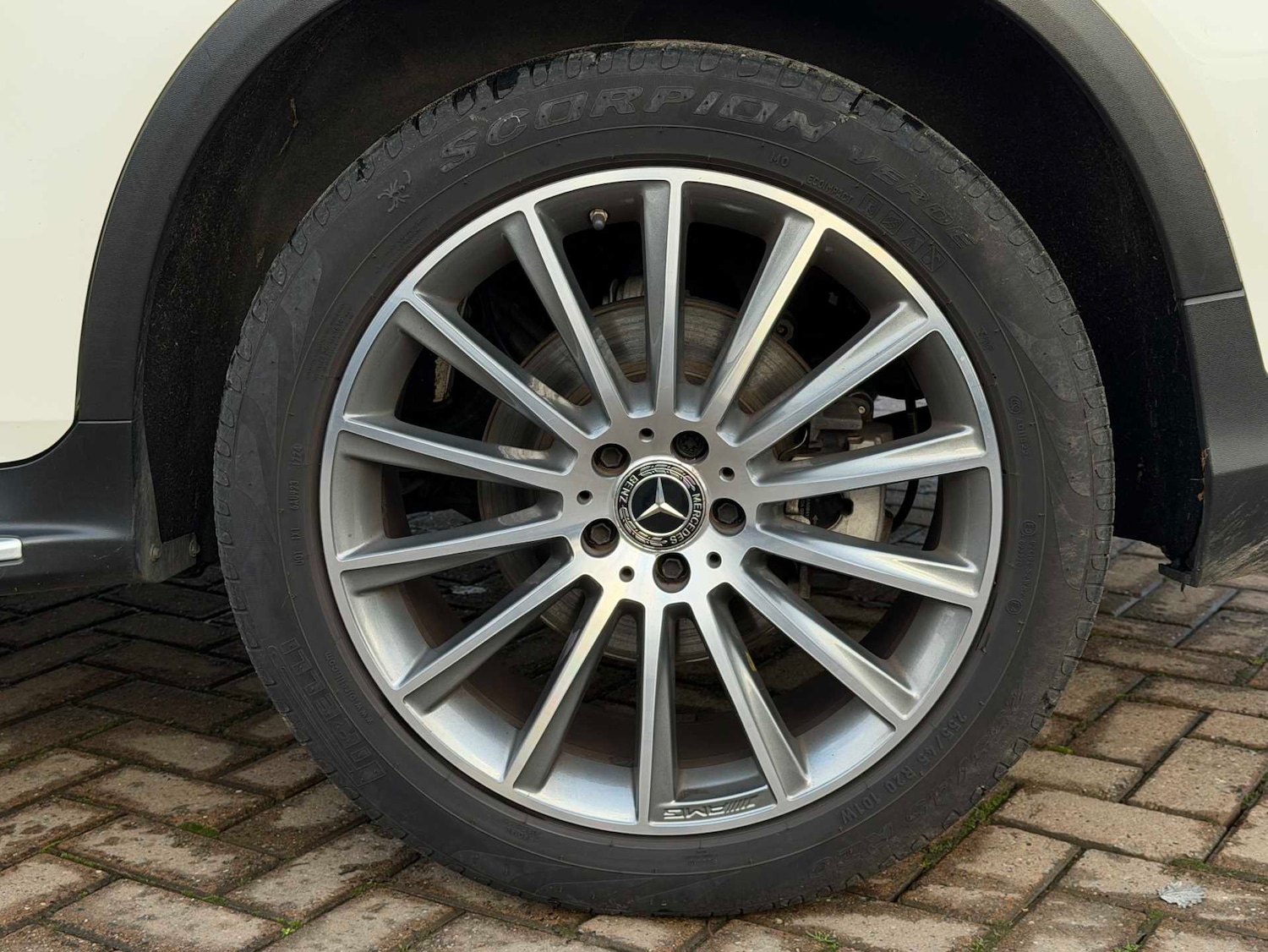 Used Mercedes-Benz GLC 2019 for sale - 76540797: Photo 17