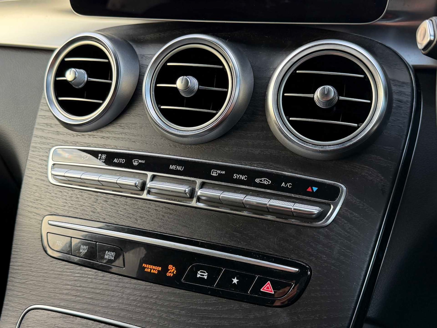 Used Mercedes-Benz GLC 2019 for sale - 76540797: Photo 29