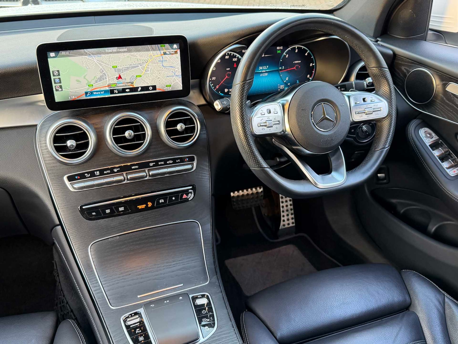 Used Mercedes-Benz GLC 2019 for sale - 76540797: Photo 4