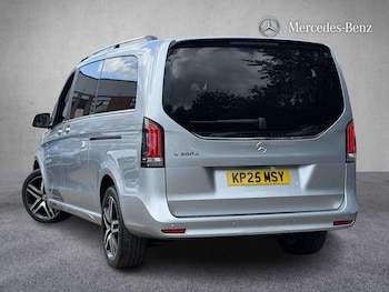 Used Mercedes-Benz V-Class 2025 for sale - 78755007: Photo