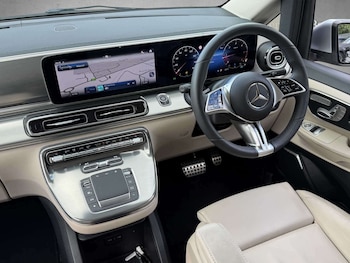 Used Mercedes-Benz V-Class 2025 for sale - 78755007: Photo